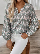 EMERY ROSE Women's Notch Collar Long Printed Blouse, Autumn